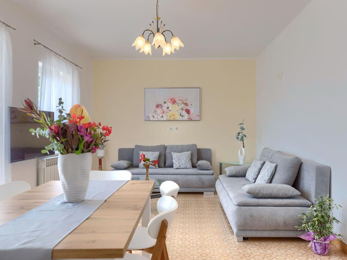 Apartment Macini - Roj465 By Interhome Zminj Exterior photo