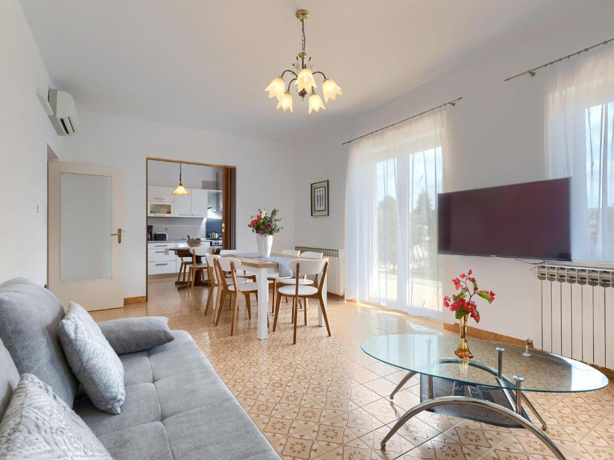 Apartment Macini - Roj465 By Interhome Zminj Exterior photo